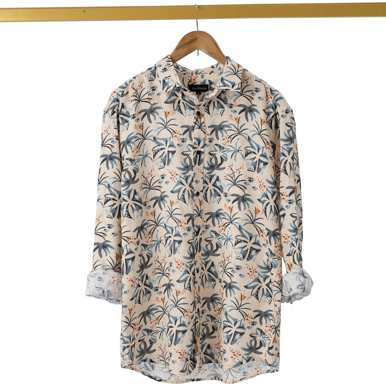 Linen L/S shirt with tropical print Two back darts