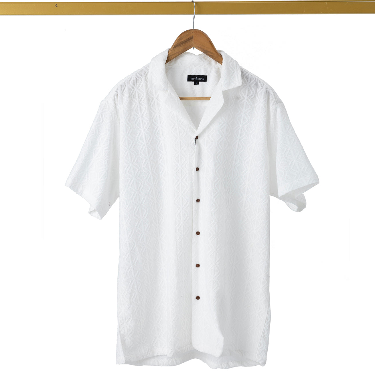 Embossed S/S shirt with johnny collar