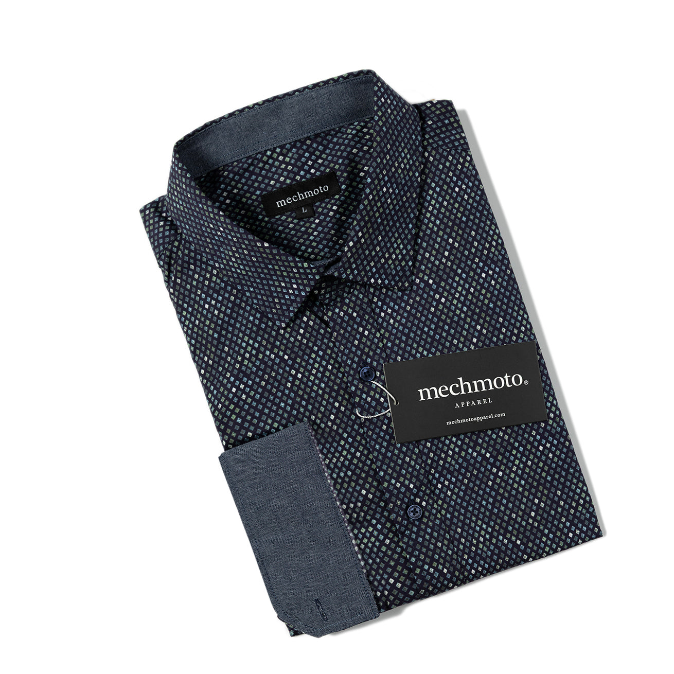 Cotton stretch geo print shirt with contrast in collar and cuff Two back darts