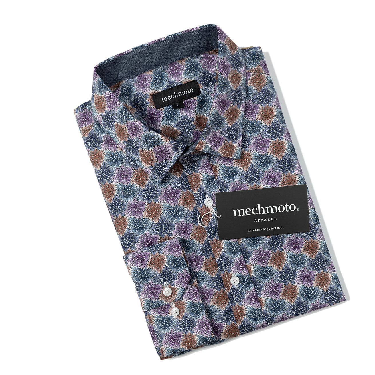 Stretch multi geo design shirt with contrast in collar. Two back darts
