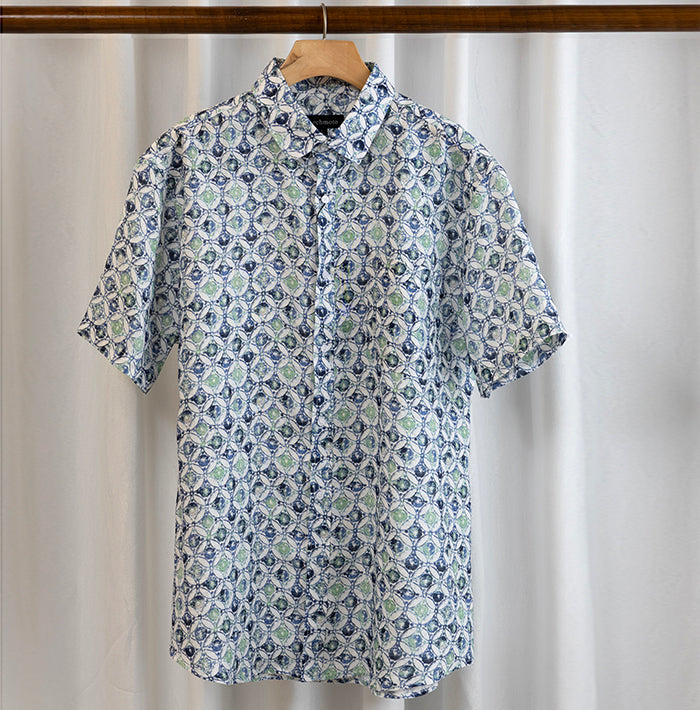 Linen S/S shirt with floral broken print, chest pocket