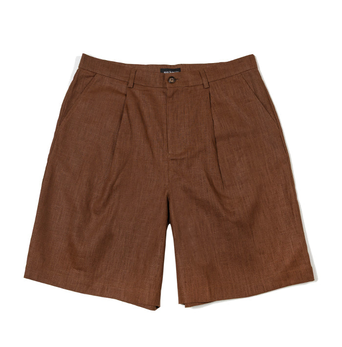 Side pocket pleated short with two button flap pockets